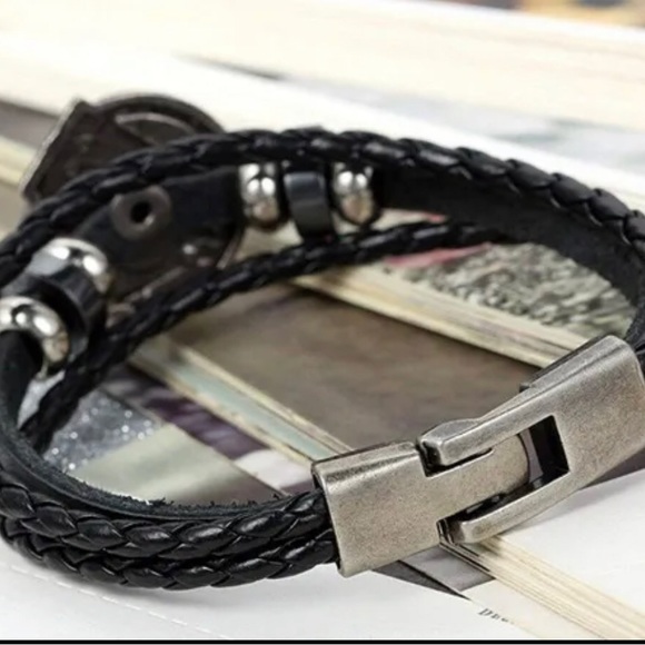 Unisex Leather Braided Bracelet Poker Spade Royal Flush - Picture 9 of 13